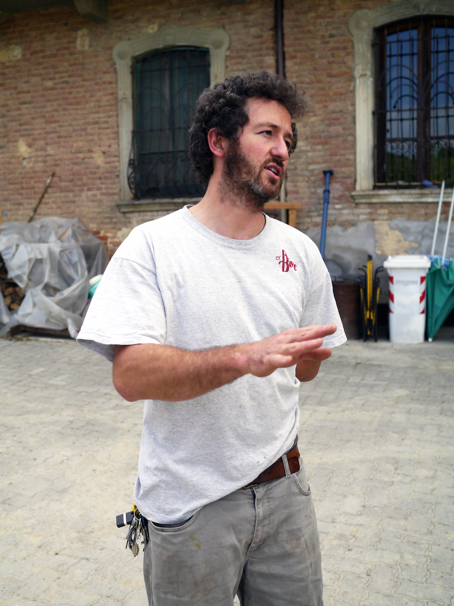 Luca Faccenda laver biodynamisk vin i appellationen Roero. 