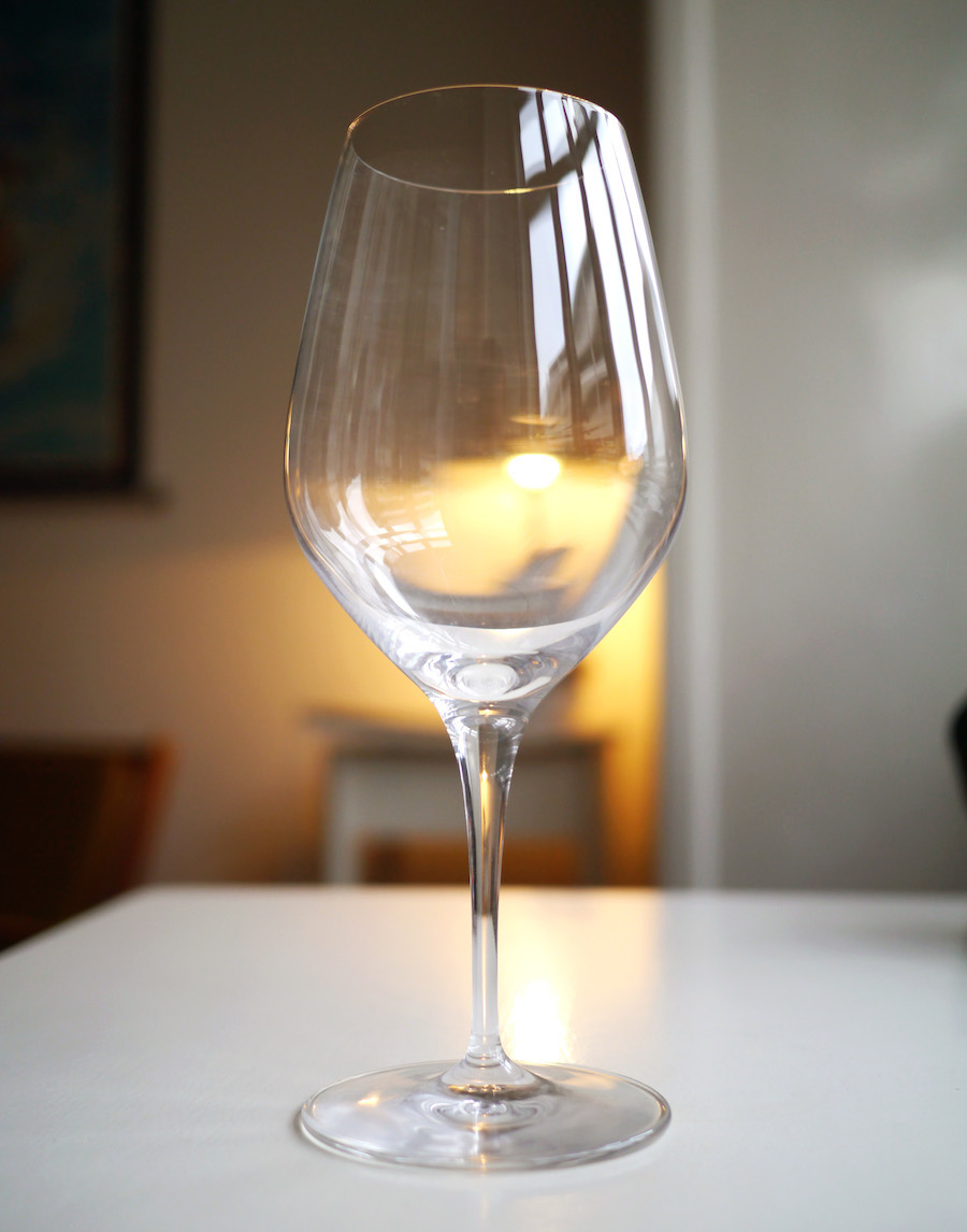 Spiegelau Authentis var den første glasserie, jeg købte, og til hverdag er de rigtig gode. Her er det bordeaux-glasset, som koster 79,95 for to. 