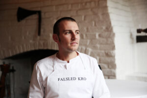 Mens vi venter – interview med Kasper Hasse, Falsled Kro